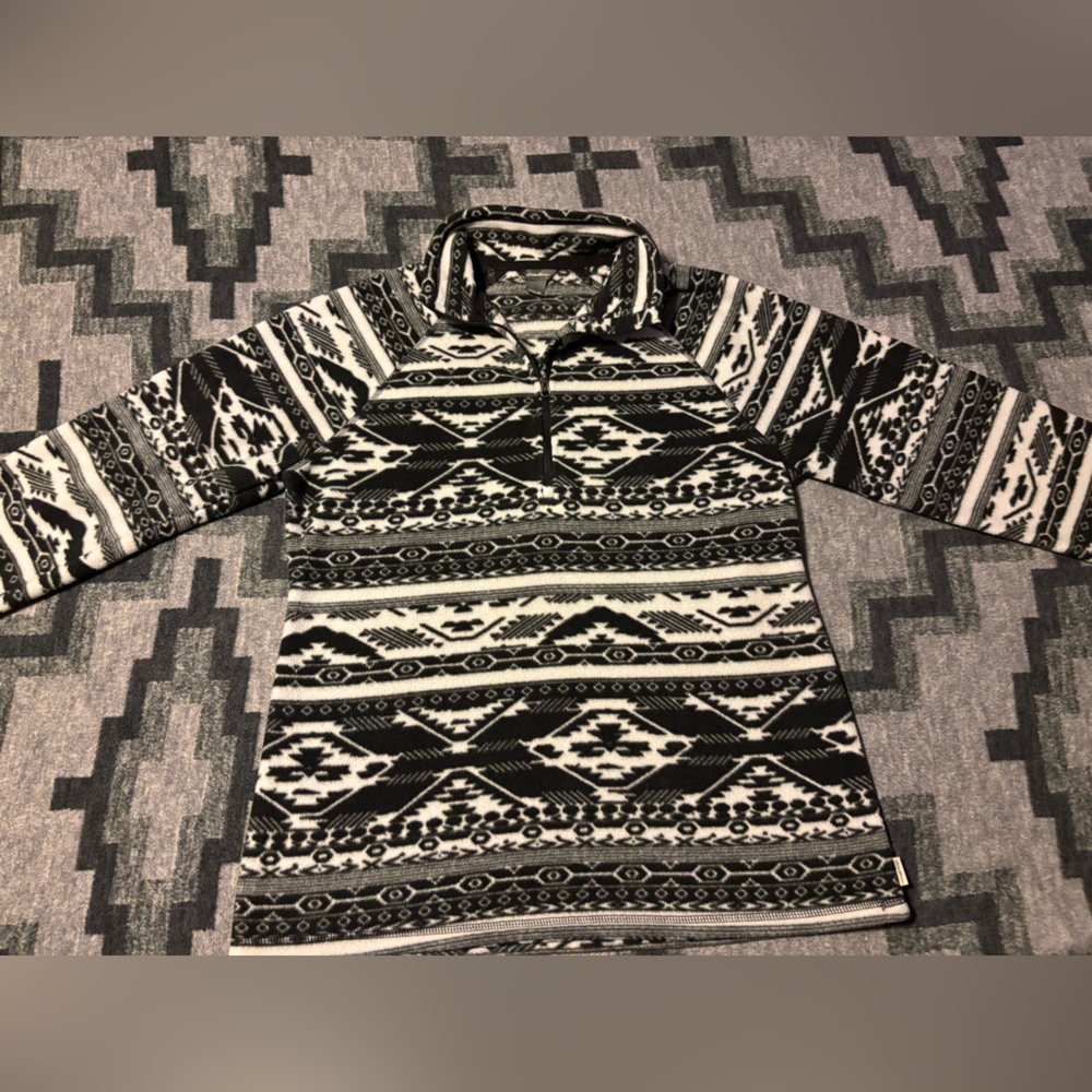 Eddie Bauer fleece quarter zip